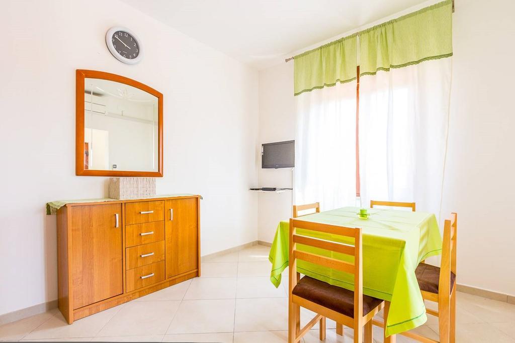Apartments Racchi Banjole Extérieur photo